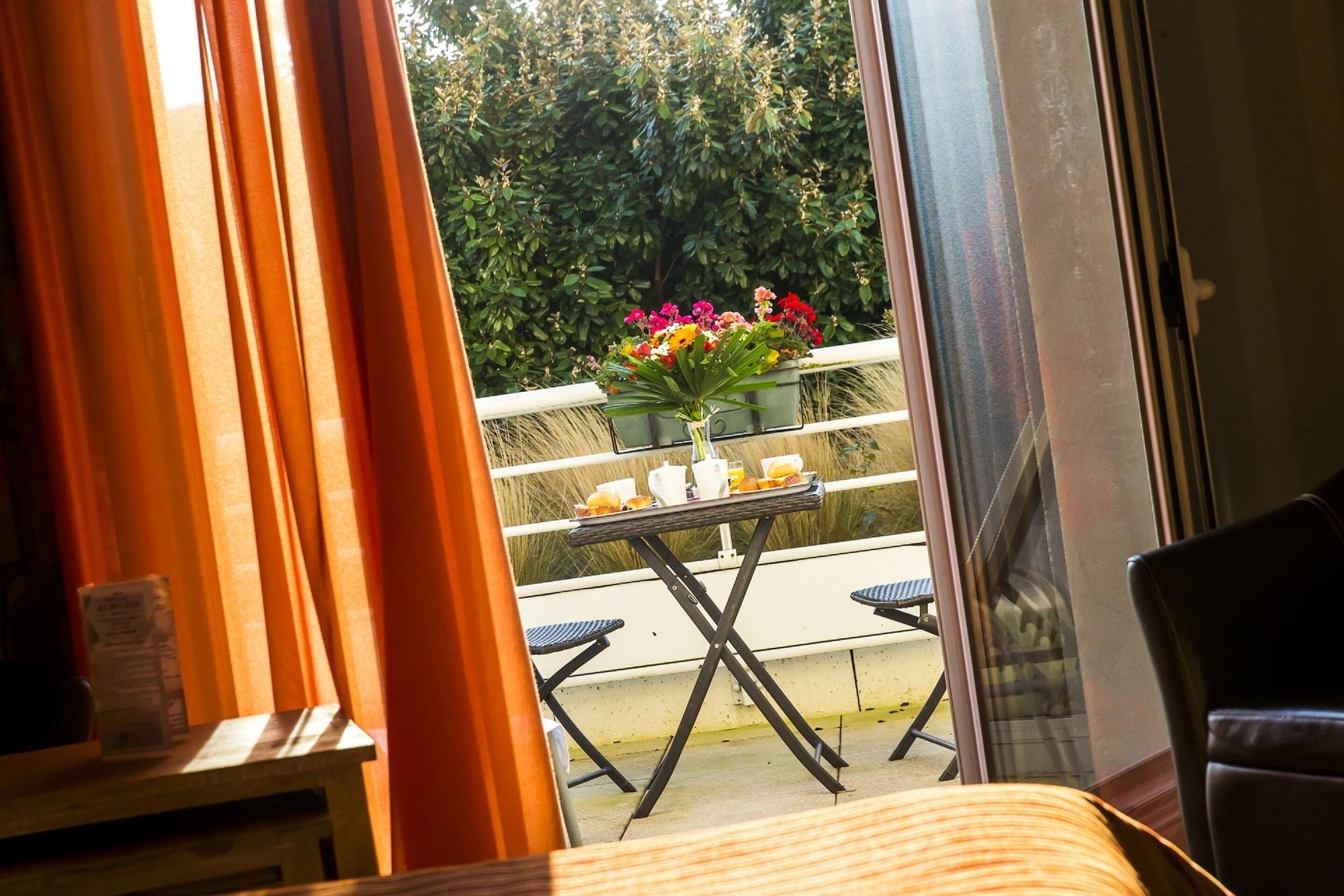 דוביל Almoria Hotel & Spa מראה חיצוני תמונה