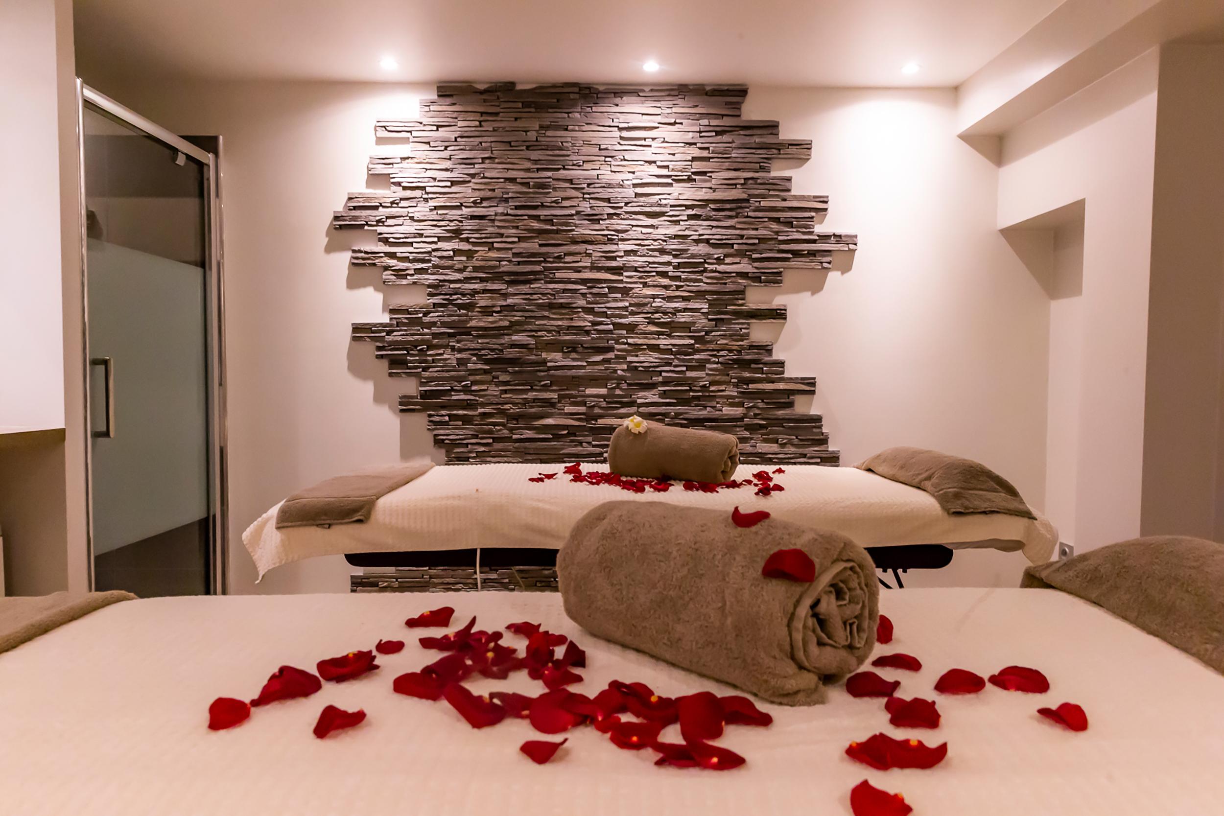 דוביל Almoria Hotel & Spa מראה חיצוני תמונה