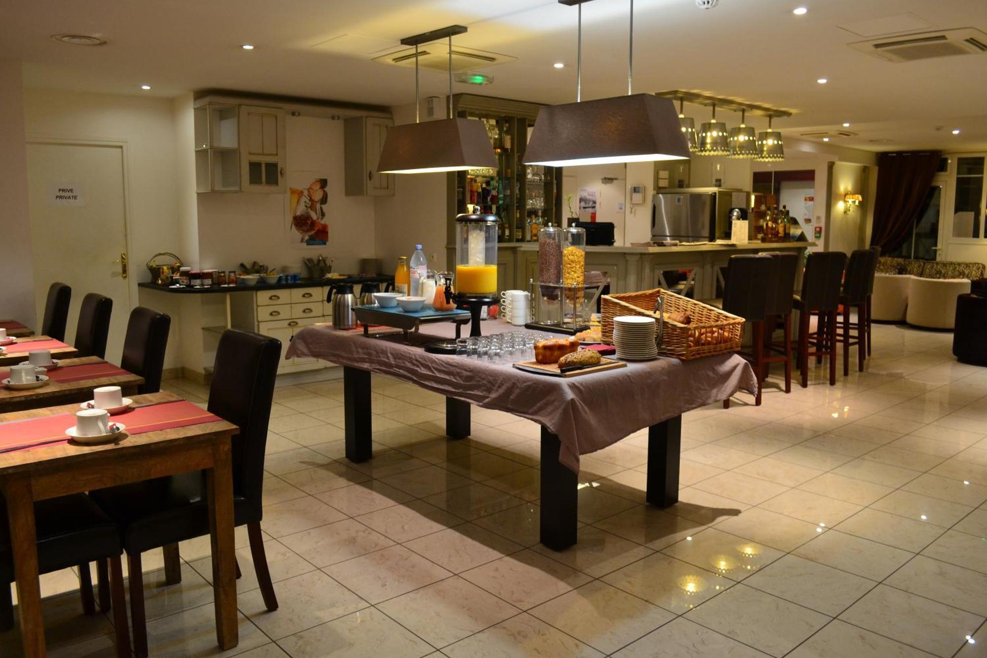 דוביל Almoria Hotel & Spa מראה חיצוני תמונה