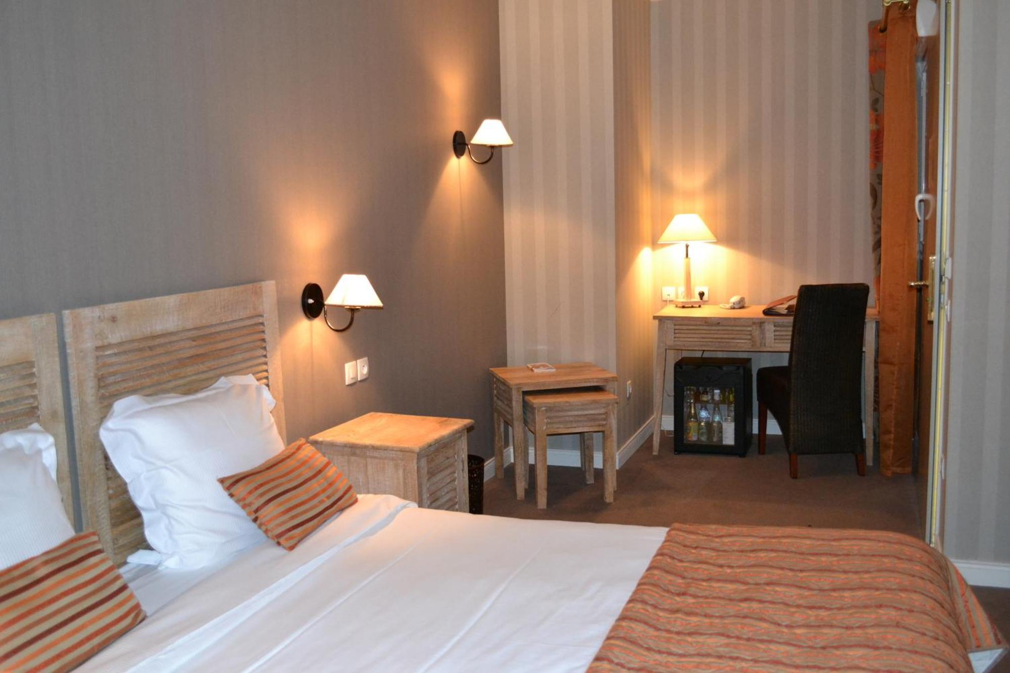 דוביל Almoria Hotel & Spa מראה חיצוני תמונה