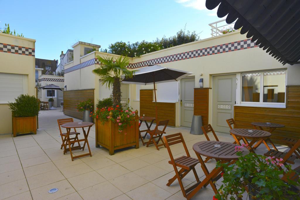 דוביל Almoria Hotel & Spa מראה חיצוני תמונה